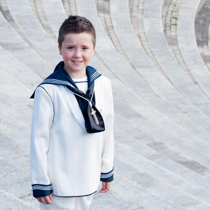 El día de su Primera Comunión